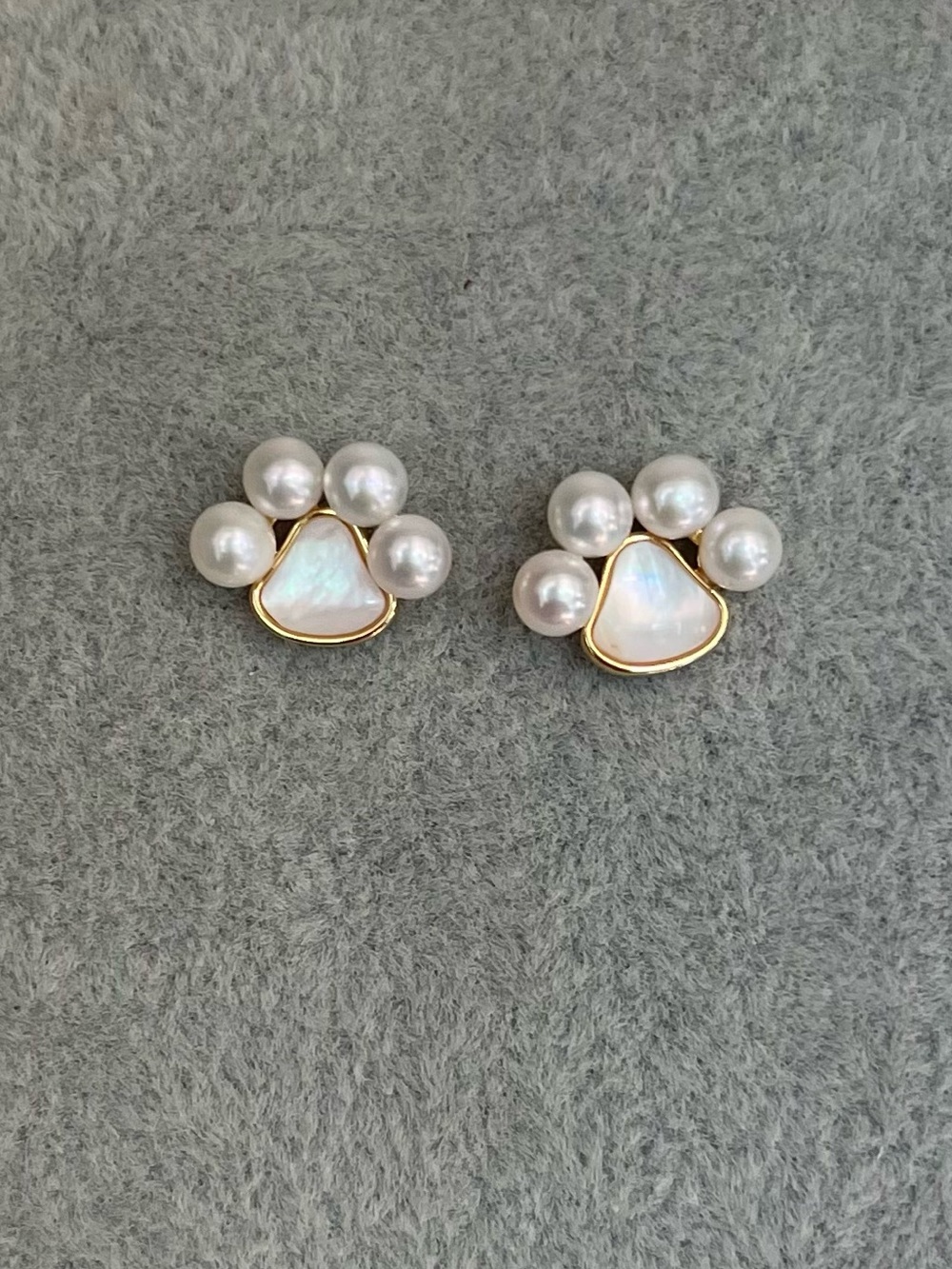 Freshwater Pearl Paw Stud Earrings with Mother of Pearl Accent - 925 silver post